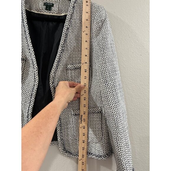 J-Crew Blazer Womens neutral tweed fringed size M patch pocket office jacket - Picture 6 of 7